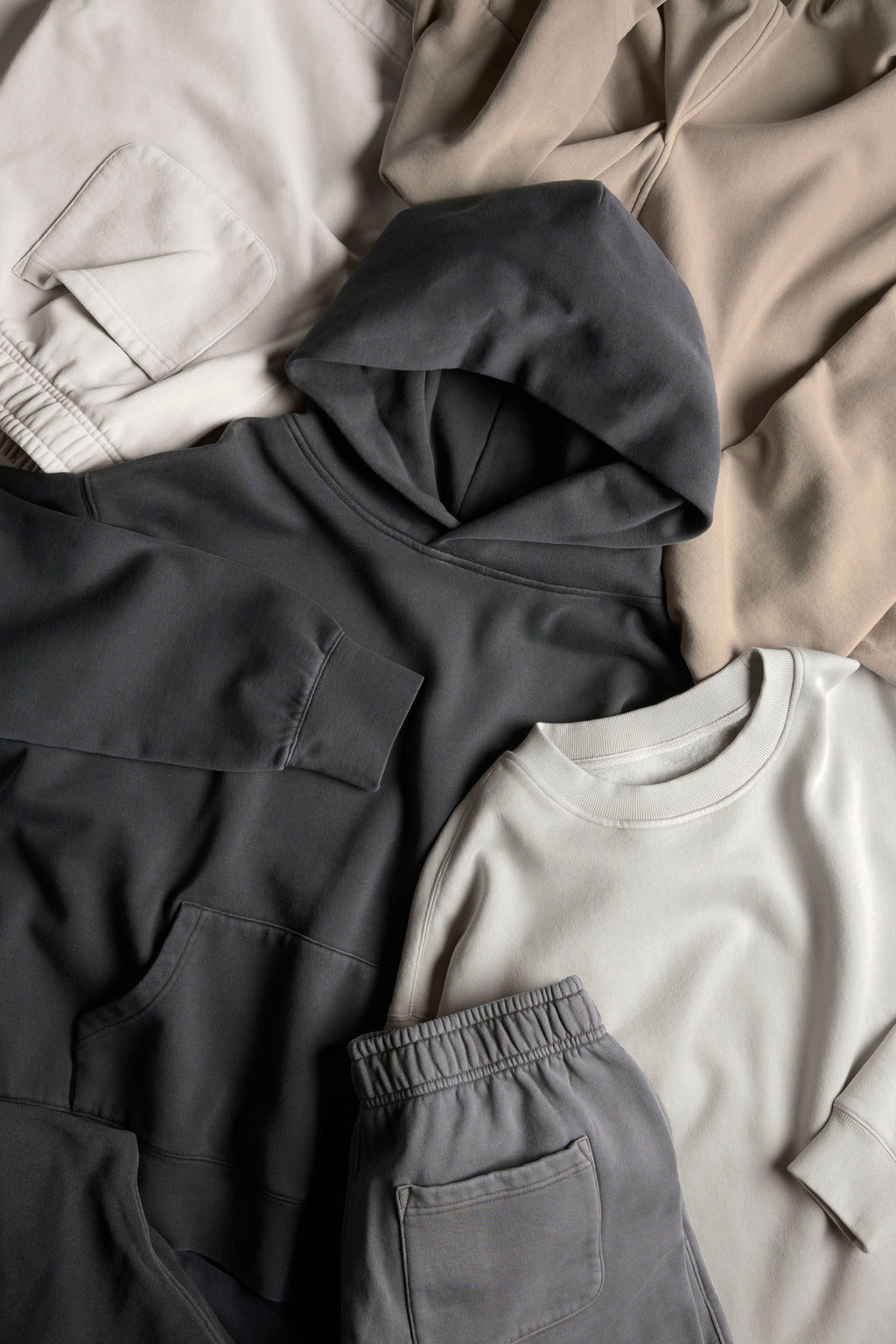 Relaxed mid weight hoodie - taupe