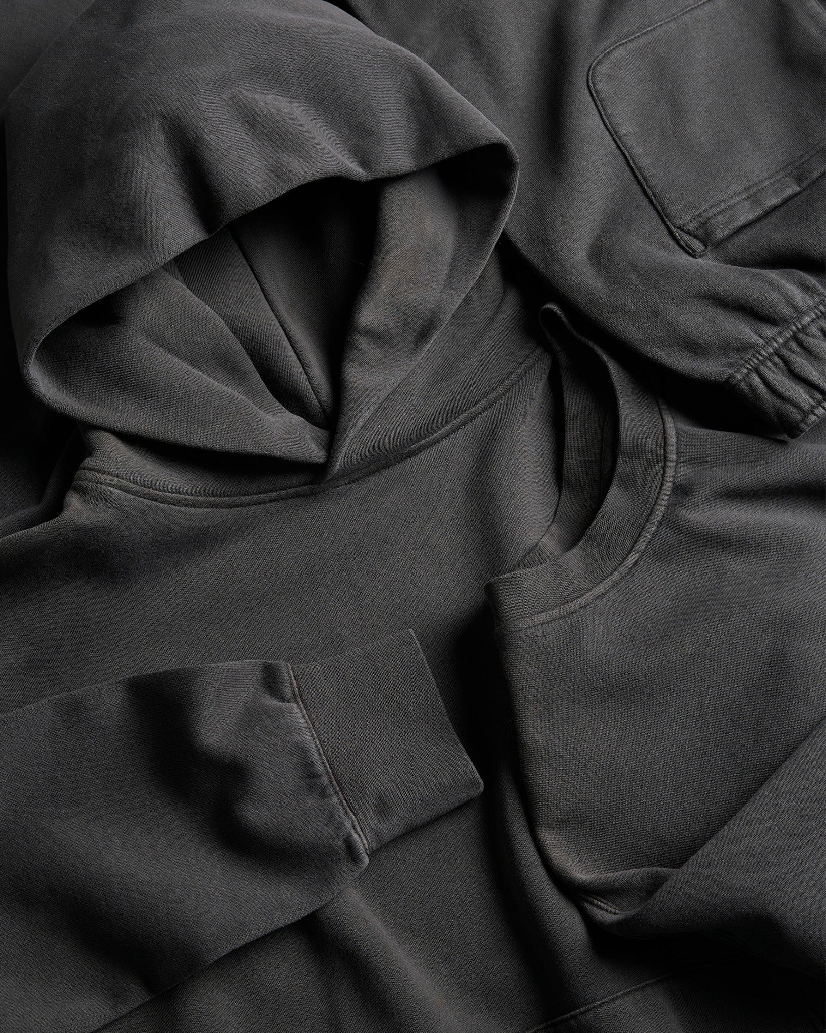 Relaxed mid weight hoodie - faded black